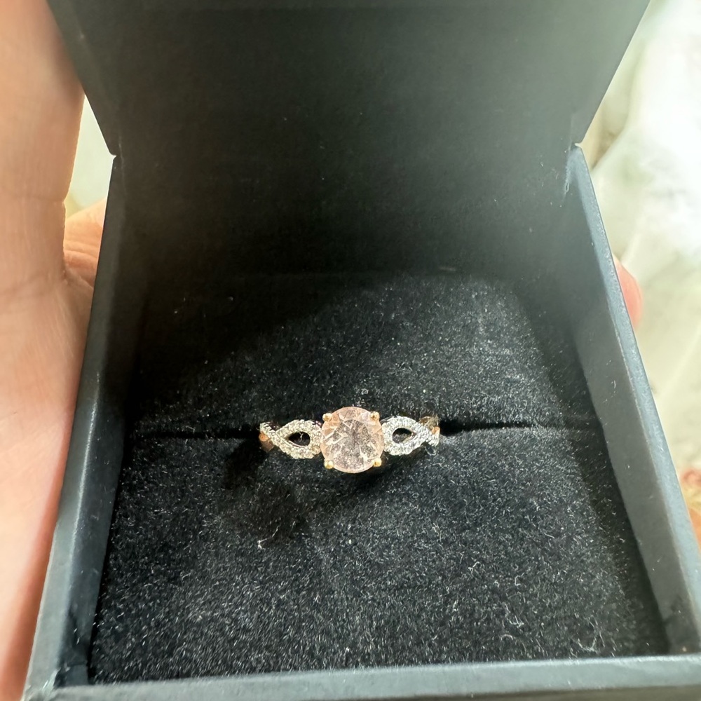 Elegant Rose Gold and Moissanite Diamond Ring
